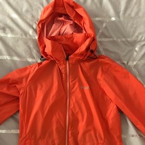 columbia windbreaker
